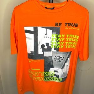 Oversized Graphic Tee